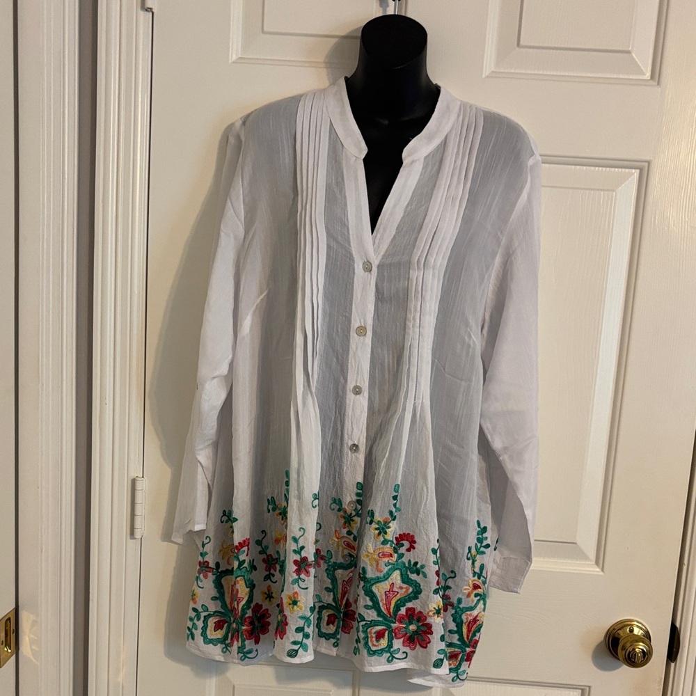 Ruby Road Woman Embroidered Silky Gauze Top Size 1x - Picture 2 of 6